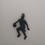 Баскетбол – Мъжки спортен медальон от сребро 925 с оксидирано покритие – Ръчно изработено бижу талисман за баскетболисти и фенове – Идеален подарък за спортист, треньор или почитател – SSJ