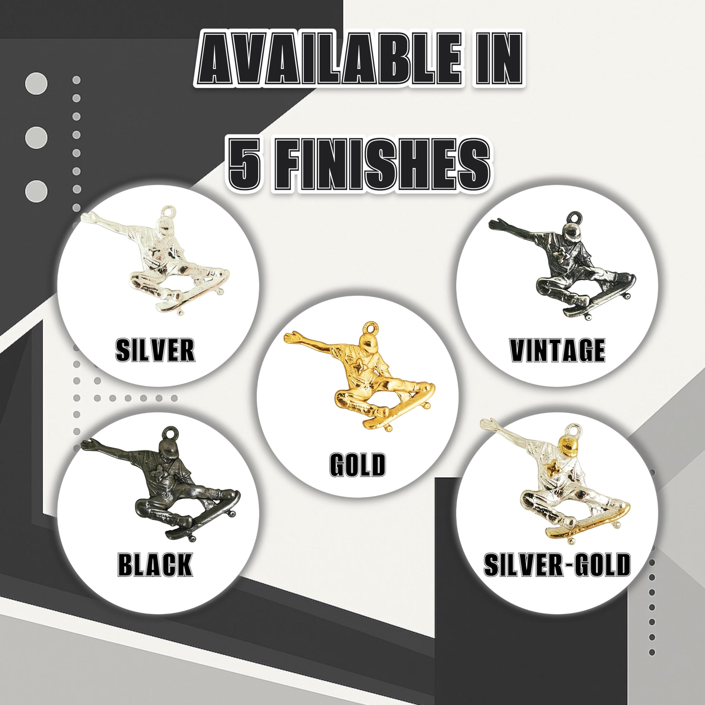 Скейтбордист (скок) – Мъжки спортен медальон от класическо сребро 925 – Ръчно изработено спортно бижу – Идеален подарък за мъж, фен на скейтборда – SSJ