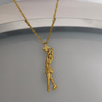 Фигурно пързаляне – Дамски спортен медальон от сребро 925 с позлатено покритие – Ръчно изработено спортно бижу – Идеален подарък за жена, фенка на фигурното пързаляне – SSJ