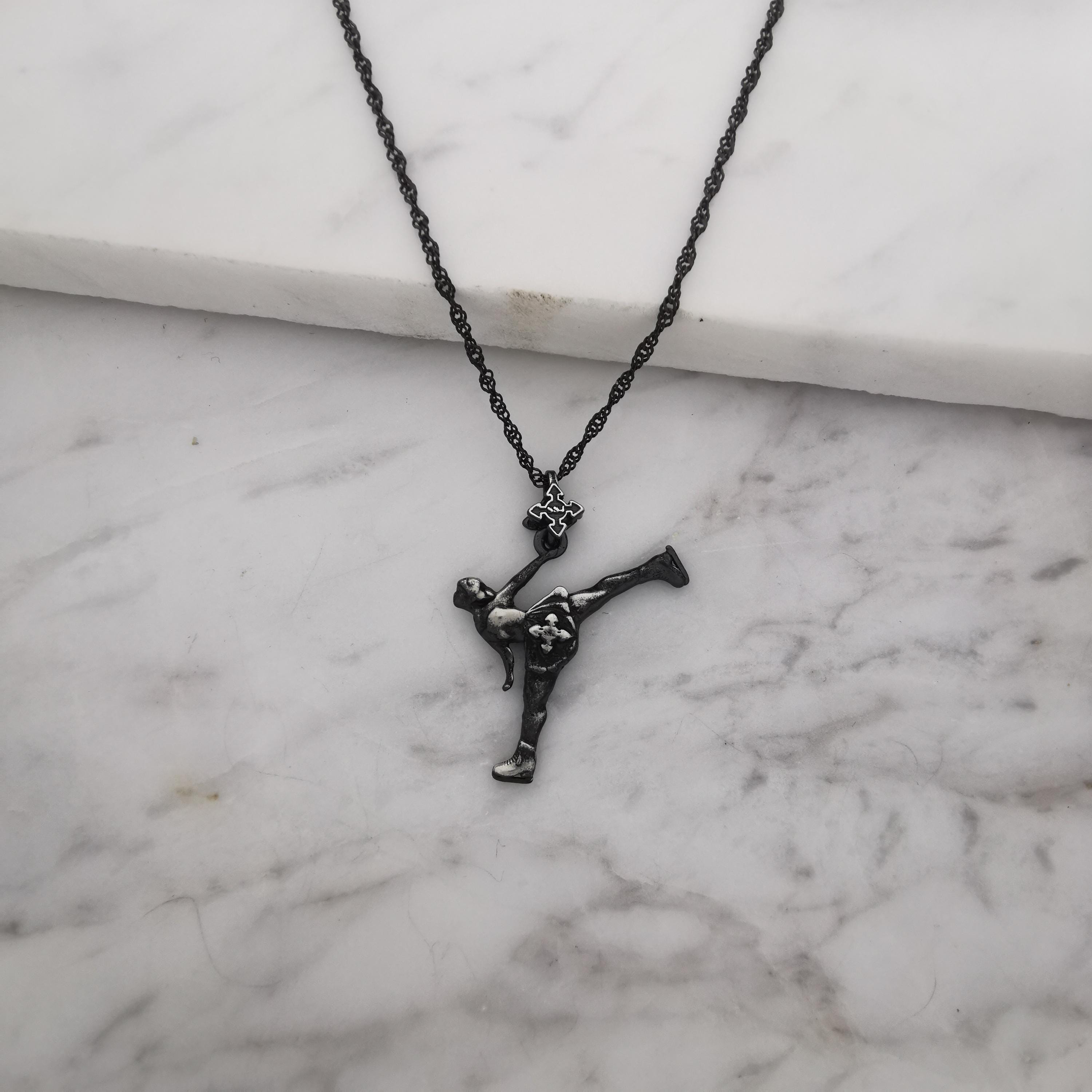 Фигурно пързаляне (спирала) – Дамски спортен медальон от сребро 925 с винтидж покритие – Ръчно изработено спортно бижу – Идеален подарък за жена, фенка на фигурното пързаляне – SSJ