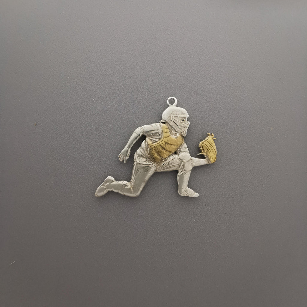 Бейзбол – Мъжки спортен медальон за бейзболист от сребро 925 с частично позлатено покритие – Ръчно изработено бижу талисман – Идеален подарък за спортисти, треньори и фенове – SSJ