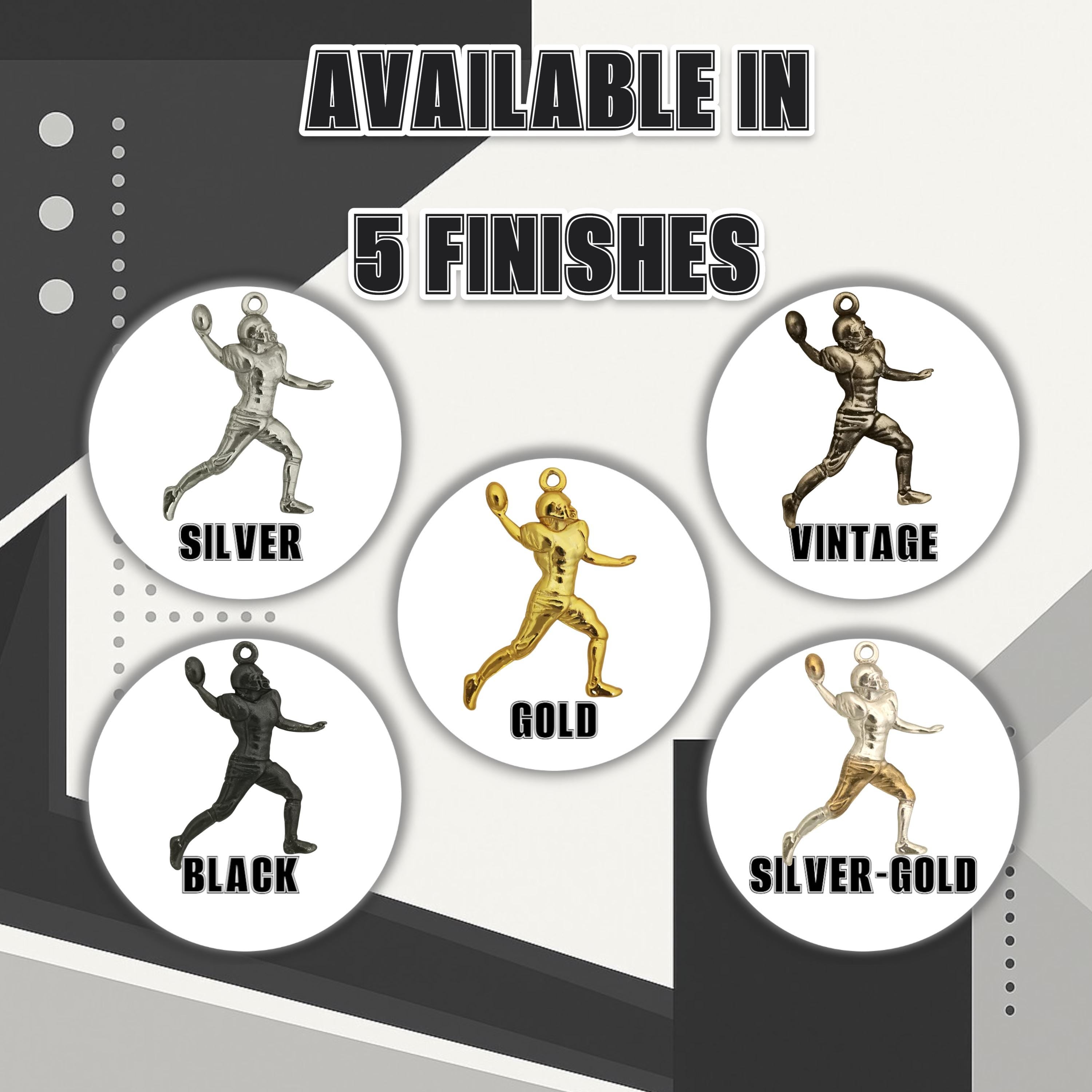 Американски футбол – Мъжки спортен медальон от сребро 925 с частично позлатено покритие – Ръчно изработено бижу талисман за спортисти и фенове – Идеален подарък за играч, треньор или почитател – SSJ