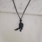 Хокеист (водене на шайба) – Мъжки спортен медальон от сребро 925 с оксидирано покритие – Ръчно изработено спортно бижу – Идеален подарък за мъж, фен на хокея – SSJ