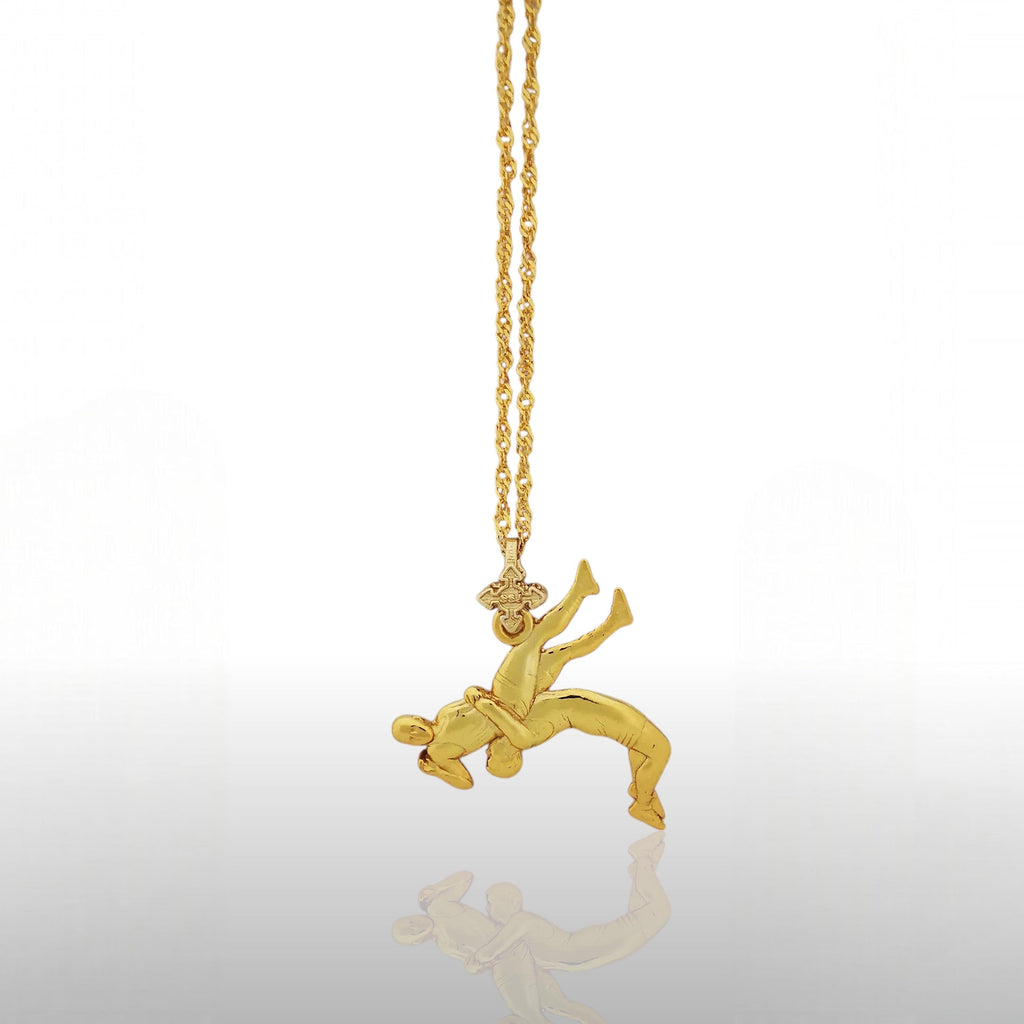 Борец – Мъжки спортен медальон за борба от сребро 925 с позлатено покритие – Ръчно изработено бижу талисман за спортисти, треньори и фенове на бойните изкуства – SSJ