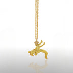 Борец – Мъжки спортен медальон за борба от сребро 925 с позлатено покритие – Ръчно изработено бижу талисман за спортисти, треньори и фенове на бойните изкуства – SSJ