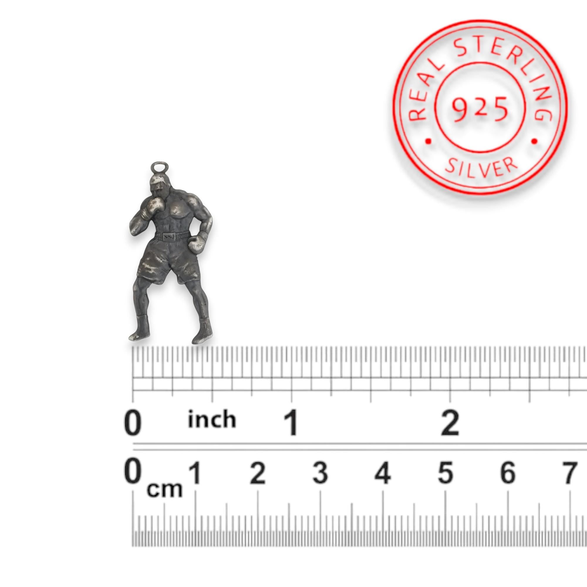 Боксьор – Мъжки спортен медальон за бойци, боксьори и MMA атлети от сребро 925 с оксидирано покритие – Ръчно изработено бижу талисман за бойни изкуства – SSJ