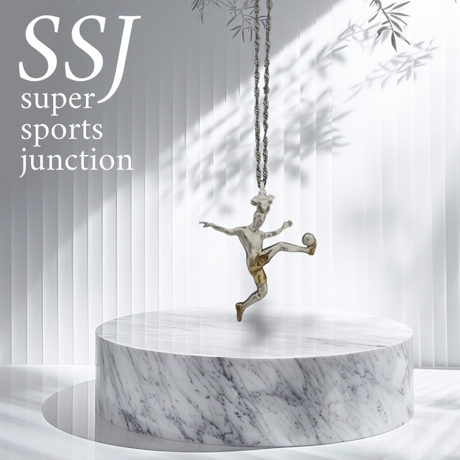 Футболист (воле) – Мъжки спортен медальон от сребро 925 с частично позлатено покритие – Ръчно изработено спортно бижу – Идеален подарък за мъж, фен на футбола – SSJ