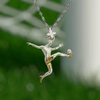 Футболист (воле) – Мъжки спортен медальон от сребро 925 с частично позлатено покритие – Ръчно изработено спортно бижу – Идеален подарък за мъж, фен на футбола – SSJ