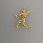 Бейзбол – Мъжки спортен медальон за бейзболист питчър от сребро 925 с позлатено покритие – Ръчно изработено бижу талисман – Идеален подарък за спортисти, треньори и фенове – SSJ